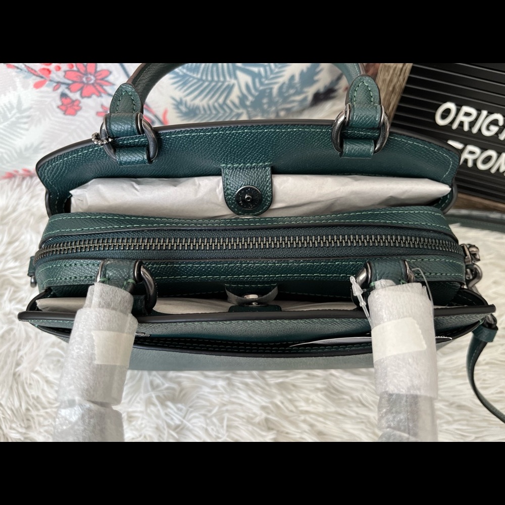 ‼️SOLD‼️COACH MINI LILLIE CARRYALL - Picture 9 of 10